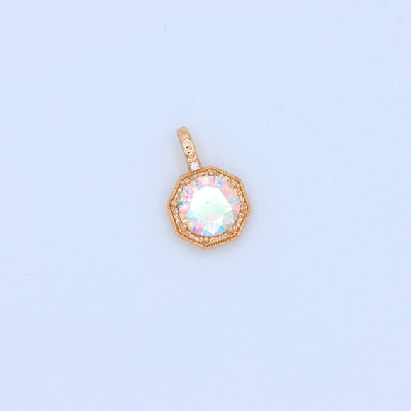 "Gold-Plated Iridescent Pendant – Radiant Glow, XPPT1392 - Picture 7 of 12